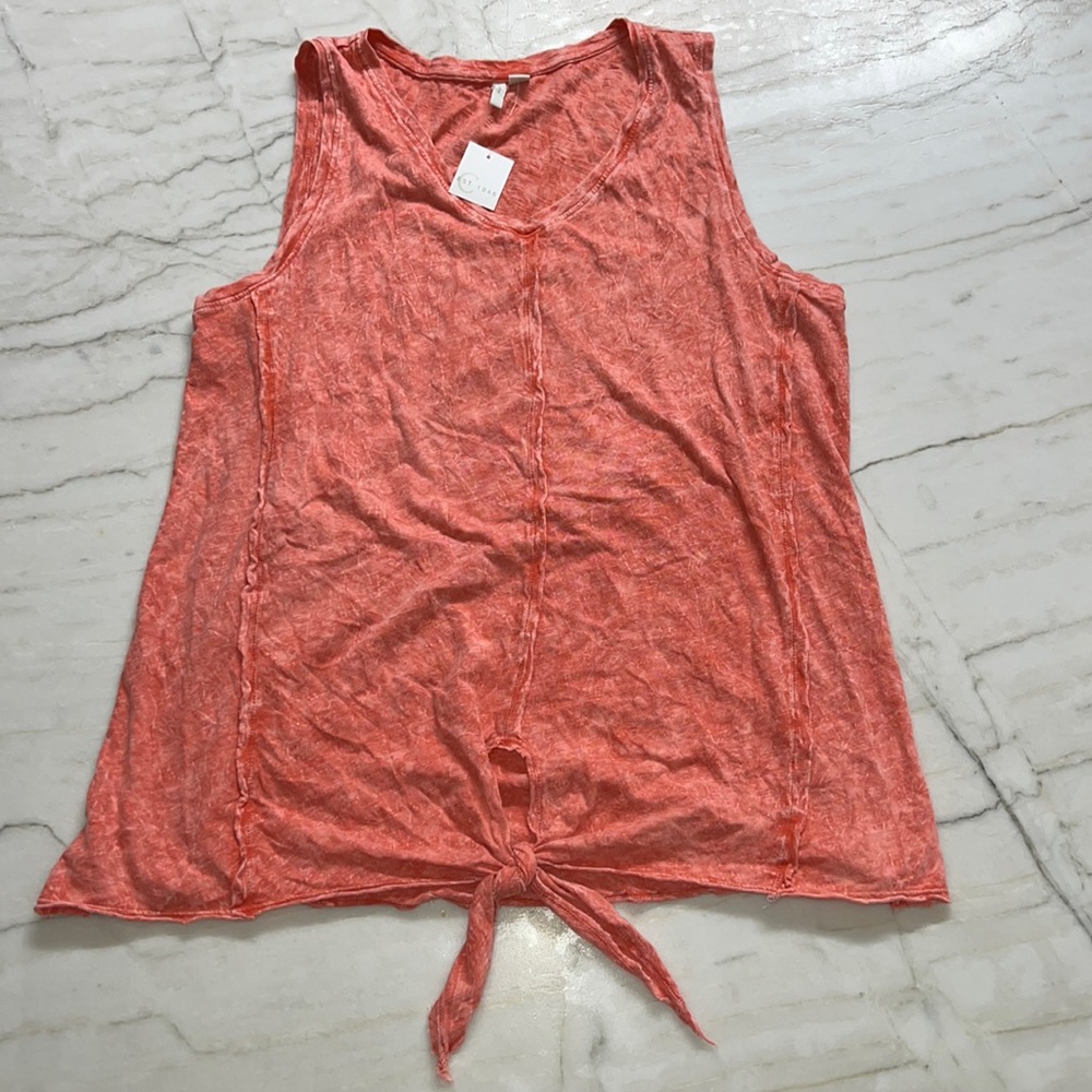 J/M SPORTSWEAR WOMANS SIZE XL